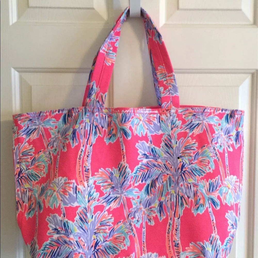 Lilly Pulitzer Beach Bag and accessories
